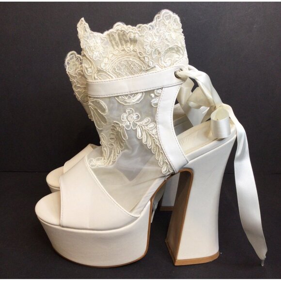 Widow Lace Platform Heels Size 8 M Coquette Romantic Goth Fairy Whimsigoth - Picture 11 of 11